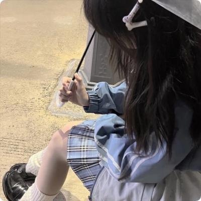 玉女撩春